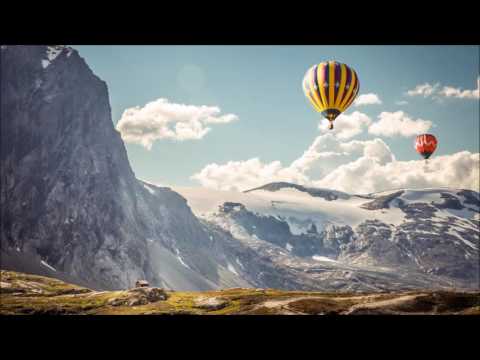 Alex H – Blood Moon (Blood Groove & Kikis Remix) [sunsetmelodies]