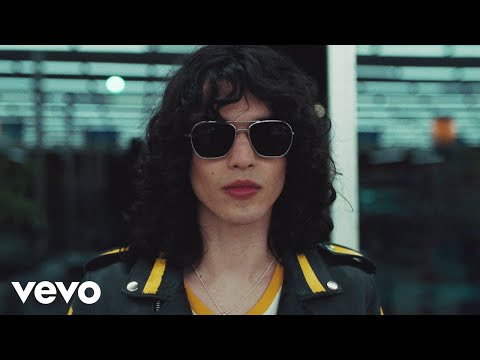 Conan Gray – Never Ending Song (Official Music Video)