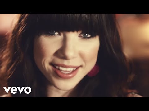 Carly Rae Jepsen – Call Me Maybe