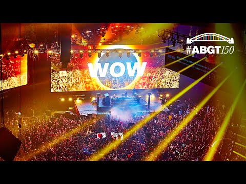 ilan Bluestone 'Lighthouse' / 'Sun & Moon' (Above & Beyond Mashup) live at #ABGT150, Sydney