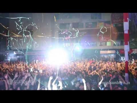ilan Bluestone – Under my India Tour – (Sunburn Festival 2013)
