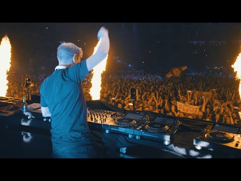 A State Of Trance Year Mix 2022 (Mixed by Armin van Buuren) [OUT NOW]