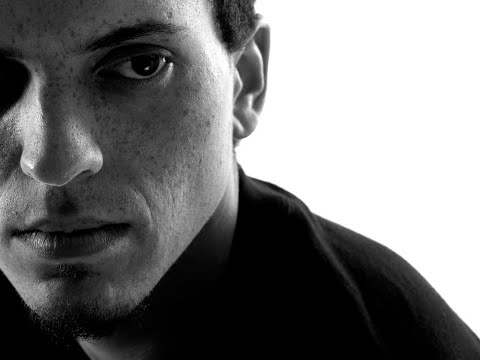 Breakage – Essential Mix 2010.05.01. ( BBC Radio 1 )