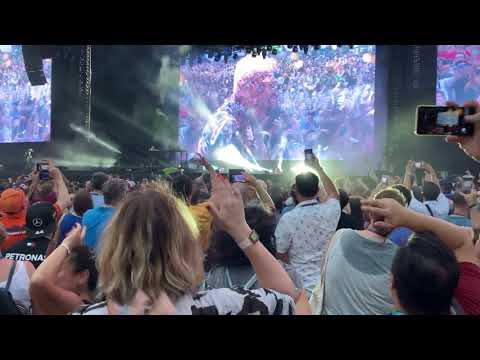 Fatboy Slim – Jump Around (House of Pain)  (Live at Formula 1 Singapore 2019)
