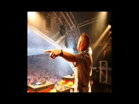 Fatboy Slim – Live at Electric Daisy Carnival (18-05-2012)