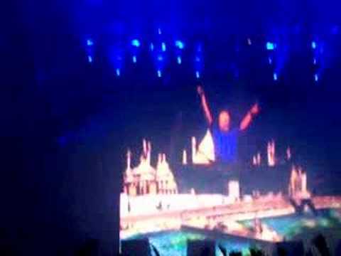 Fatboy Slim Live in Brasilia 2007 – Intro + Praise You