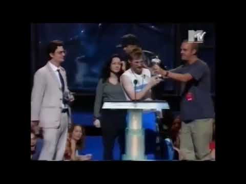 Fatboy Slim – Praise You – Breakthrough Video Award – Live @ MTV Video Music Awards 1999