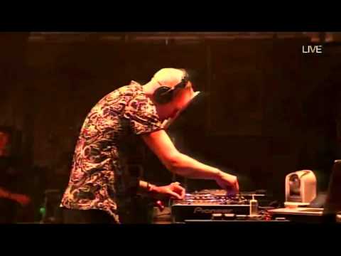 Get Naked / Fatboy Slim live @ sonar 2012