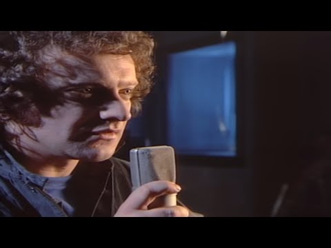 Foreigner – I Want To Know What Love Is (Official Music Video)