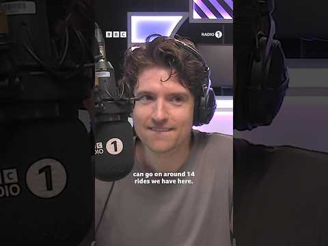 is this duck tall enough to go on rollercoasters? 😭 #gregjames #longboi #themepark #rollercoaster