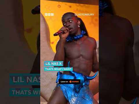 this outfit change was everything 🥰 #lilnasx #thatswhatiwant #glastonbury #glasto #glastonbury2023