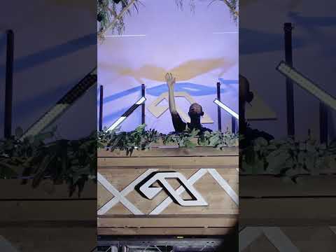Joseph Ray road testing new music in Albania 🤩 #Anjunadeep #Shorts