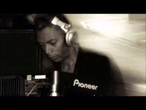 Jeff Mills – Essential Mix BBC – Radio 1 – 09.07.2006