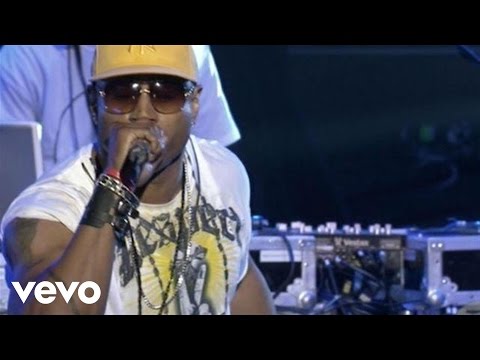 LL Cool J – Around The Way Girl (Yahoo! Live Sets)
