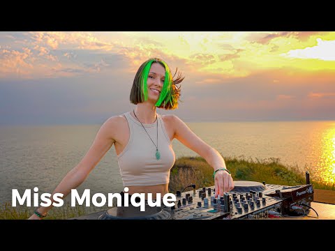 Miss Monique – Live @ Radio Intense Ukraine, Stanislav Cliffs [Progressive House  DJ Mix] 4K