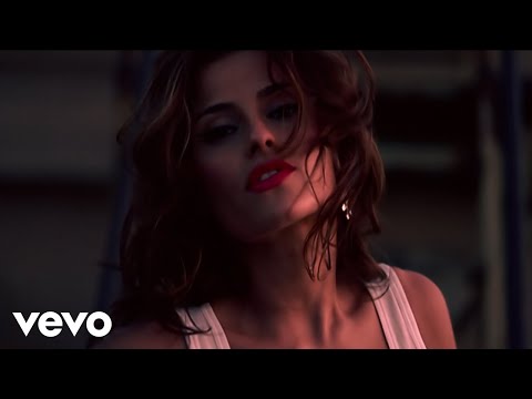 Nelly Furtado – Maneater (US Version) (Official Music Video)