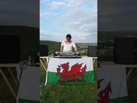 Swankie DJ Live Stream #18 Top Of The Mountain  (Hard Trance – Hardstyle) Guest – Trampy