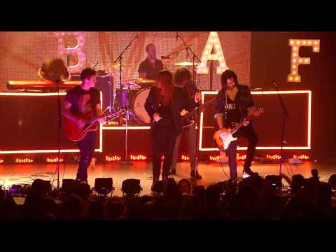 The Glorious Sons "Praise You" (Fatboy Slim cover) Live Toronto November 23 2017