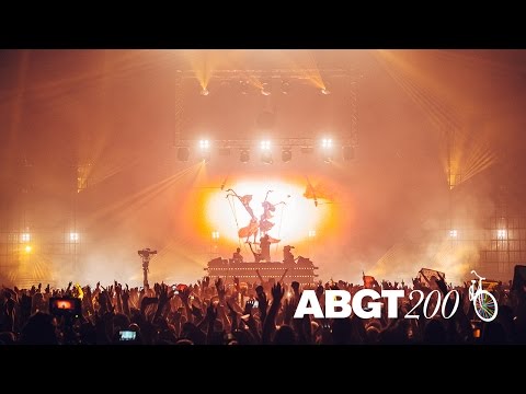Above & Beyond pres. OceanLab "Another Chance" (Above & Beyond Club Mix) live at #ABGT200, Amsterdam