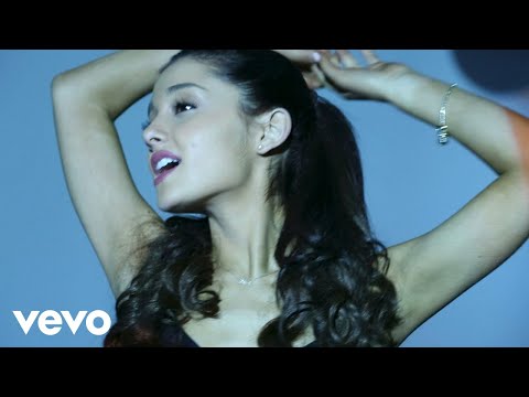 Ariana Grande – The Way ft. Mac Miller