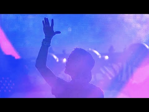Avicii –  Addicted To You ft. Audra Mae and Dear Boy ft. MØ, Ultra Music Festival, Miami, 2013-03-22