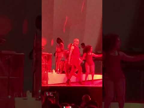 Bad Idea – Ariana Grande Sweetener Tour Philadelphia PA June 24th 2019