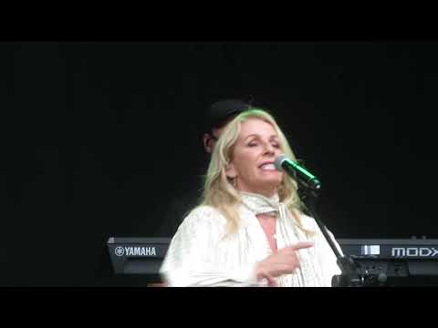 Bananarama – I Heard A Rumour (Godiva Festival, 4 Sep 2022)