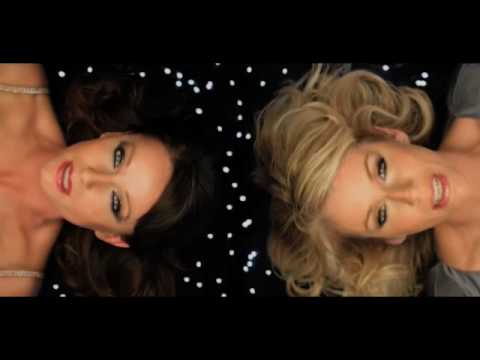 BANANARAMA – LOVE DON’T LIVE HERE (Official Video)