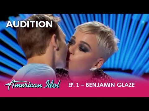 Boy Gets His First KISS Ever From Katy Perry – But Is It a Death Kiss? | American Idol 2018