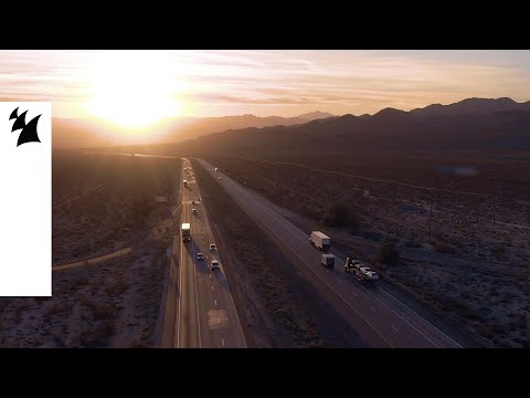 Chicane – Nineteen Eighty Five (Official Music Video)