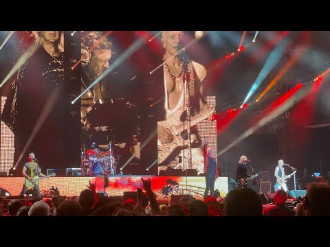 Def Leppard – “Animal” – Chicago, IL 7/8/22