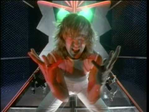 Def Leppard – Foolin