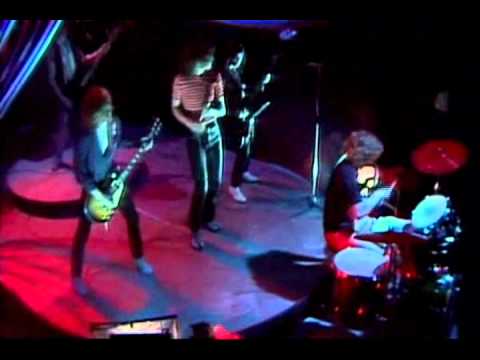 Def Leppard – Hello America