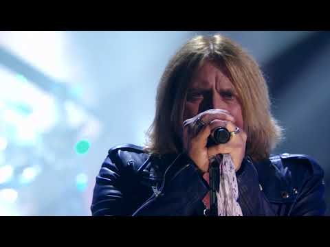 Def Leppard perform "Photograph" at the 2019 Rock & Roll Hall of Fame Induction Ceremony