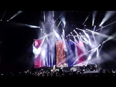 Def Leppard – Pour Some Sugar On Me live Budapest MVM Dome 29.05.2023