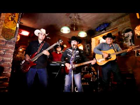 En La Barra – Coyote Country Music