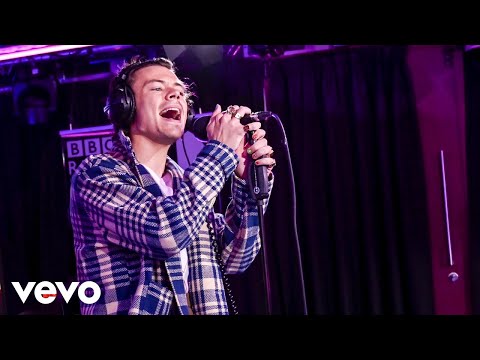 Harry Styles – Adore You in the Live Lounge