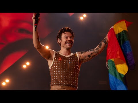 HARRY STYLES HIGHLIGHTS FROM CARDIFF, UK 1
