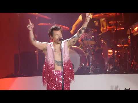 Harry Styles – Medicine in Edinburgh May 27 2023 Murrayfield stadium