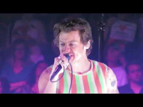 Harry Styles – Music for a Sushi Restaurant & TPWK – Chicago Residency Night Two