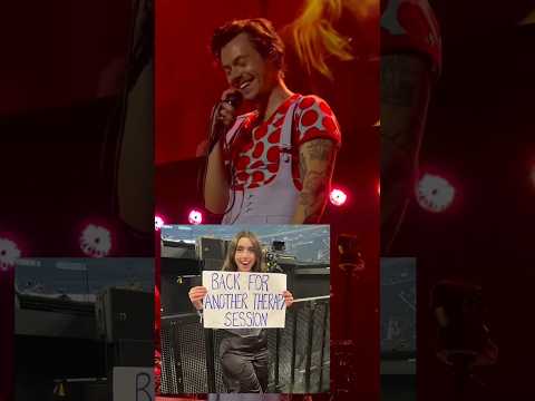 Harry styles reading fans sign ( back for another therapy session )