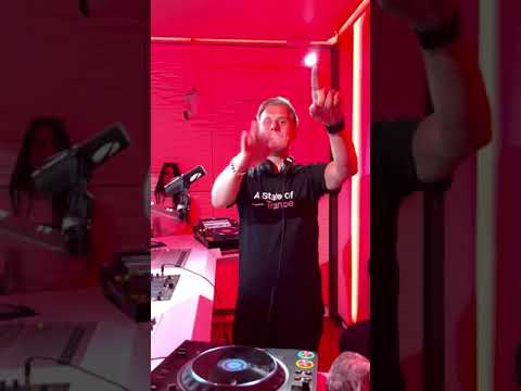 Another day, another recap ! Enjoy !! #asot #recap #astateoftrance #1128
