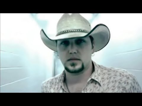 Jason Aldean – She's Country (Music Video)