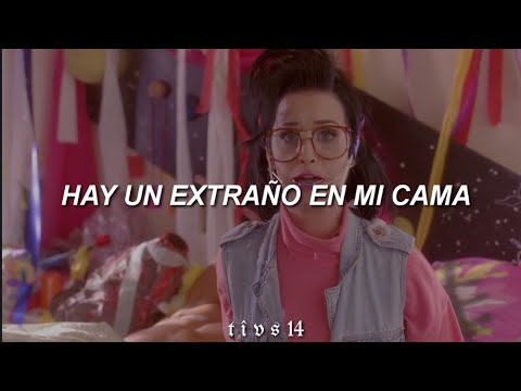 Katy Perry – Last Friday Night (T.G.I.F) (Official Vídeo + Sub. Español) 🎶🎷