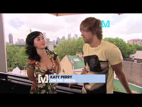 Katy Perry: She Kisses Everyone, And She Likes It (2009)