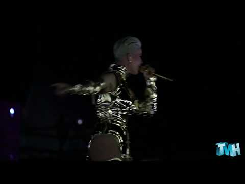 Katy Perry y Lali en el Club Ciudad de Buenos Aires