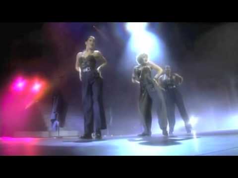 Madonna – Express Yourself (Live at the MTV Awards 1989)