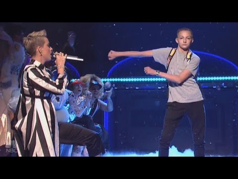 Meet the Dancing 'Backpack Kid' Who Stole Katy Perry's Spotlight on 'SNL'