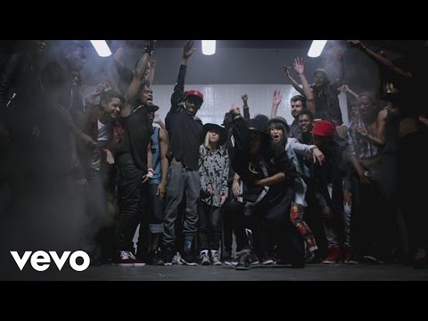 Michael Jackson – Love Never Felt So Good (Official Video)