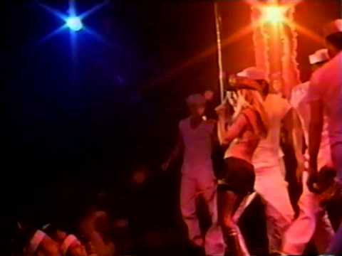 Pussy Cat Dolls w/ Gwen Stefani, Christina Aguilera and Christina Applegate